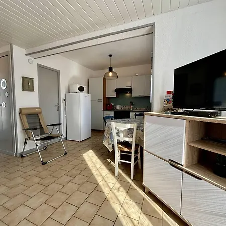 3 Pieces Oleron 5 Couchages- Saint-georges D'oleron Sgo000-126 Villa *